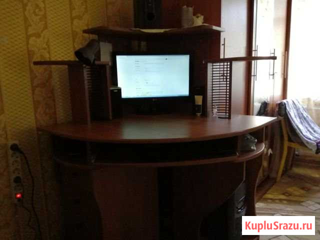 Продам компьютерный стол Псков - изображение 1