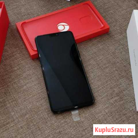 Oneplus 6 8/128 глянцевый черный Рязань - изображение 1