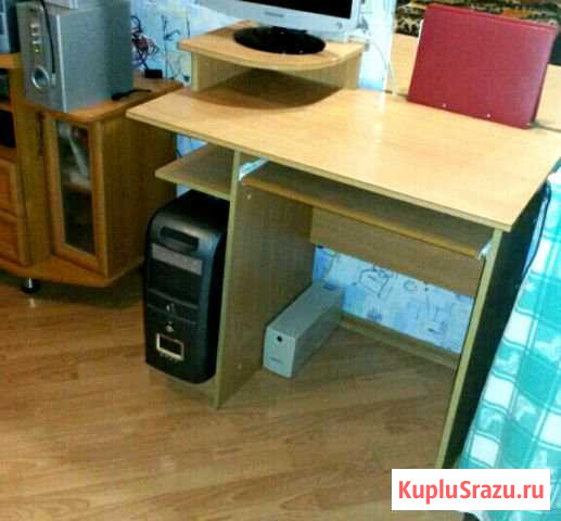 Стол компьютерный Ейск - изображение 1