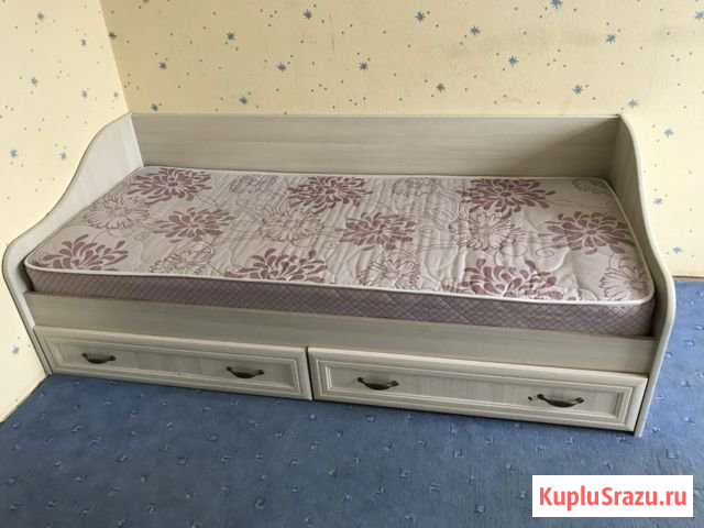 Кровать, комод Петропавловск-Камчатский - изображение 1