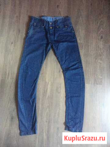 Плотные джинсы Levis 613 W28 / L32 Симферополь - изображение 1