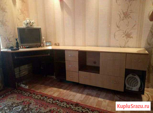 Продаю угловой компьютерный стол Волгоград - изображение 1