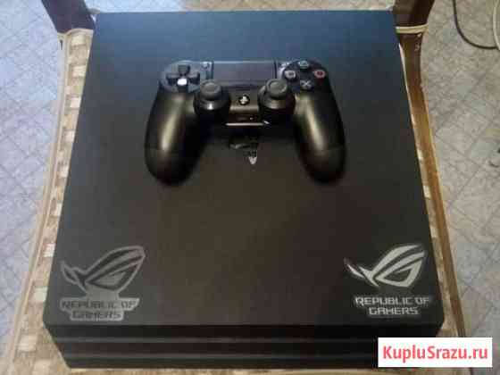 PS 4 Pro 1 Tb (Ростест) + 4 игры на дисках Томск