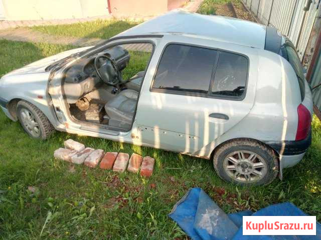 Renault Clio 1.6 AT, 1999, хетчбэк, битый Новописцово - изображение 1