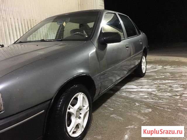 Opel Vectra 2.0 МТ, 1989, седан Бахчисарай - изображение 1