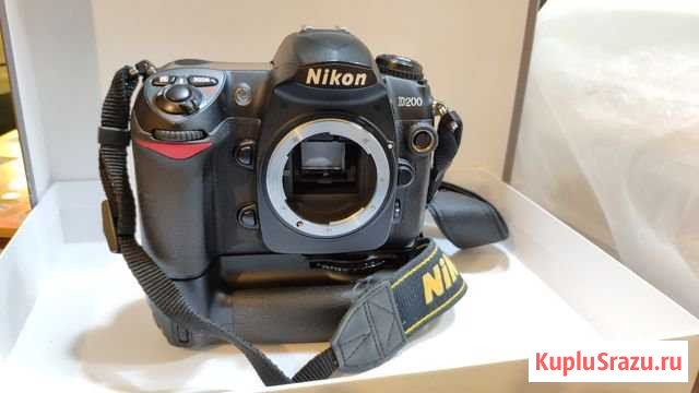 Фотоаппарат Nikon D200 + доп.оборудование Красногорск - изображение 1