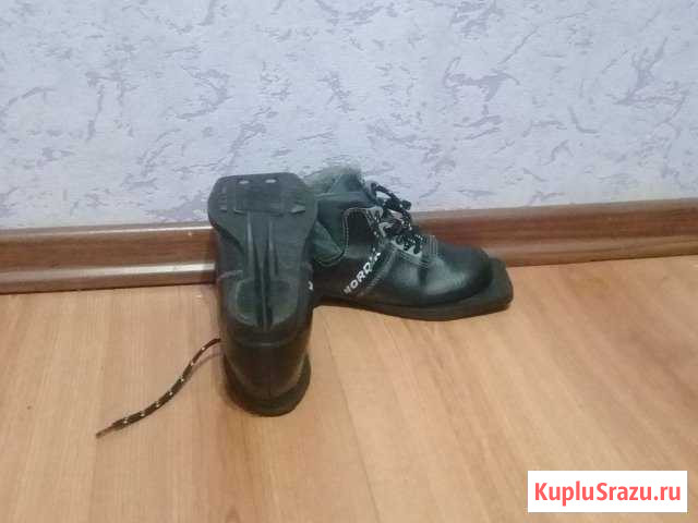 Продам ботинки лыжные р-р 33 Выкса - изображение 1