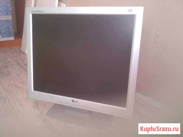 ЖК монитор lg flatron l1715s Тверь - изображение 1