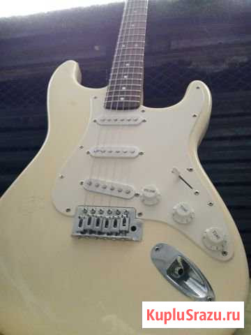 Электрогитара fender squier bullet strat Б/У Архангельск - изображение 1