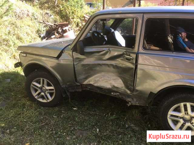 LADA 4x4 (Нива) 1.7 МТ, 1997, внедорожник, битый Эльбрус - изображение 1