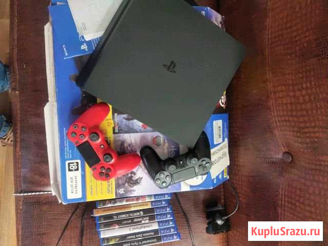 PS4 slim, 500 gb, 2 джоя, игры) Суджа - изображение 1