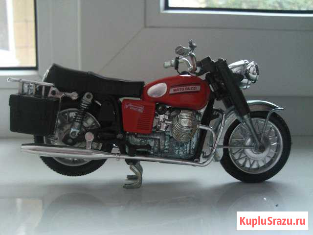 Модель мотоцикла Moto Guzzi V7 Special 1/15 Белгород - изображение 1