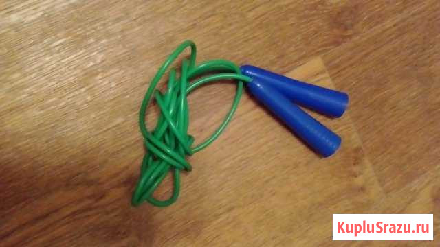 Продам скакалку Длина (с ручками) 260 см Юрга - изображение 1
