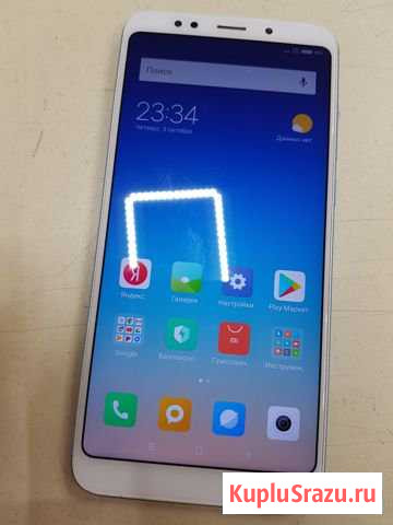 Xiaomi Redmi 5 Plus 3/32GB Комсомольская Волгоград - изображение 1