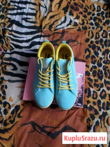 Кроссовки Вятские Поляны - изображение 1