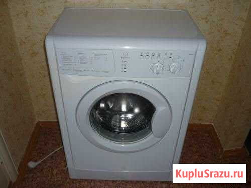 Продаю стиральную машину indesit wisl 92 Харабали - изображение 1