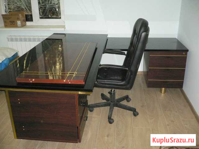 Стол кабинетный рабочий Краснодар - изображение 1