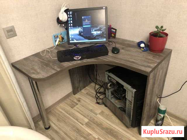 Стол компьютерный Санкт-Петербург - изображение 1