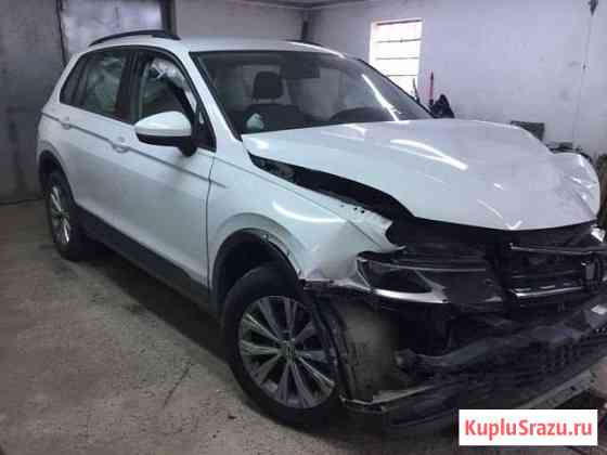 Volkswagen Tiguan 1.4 МТ, 2017, внедорожник, битый Калач-на-Дону