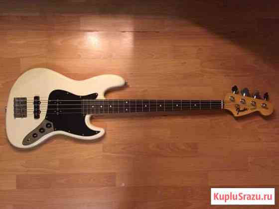 Бас гитара Squier Jazz Bass Реутов