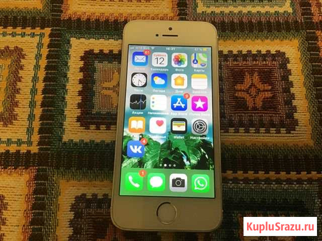 «iPhone 5S серебристый 16 гб Миллерово - изображение 1