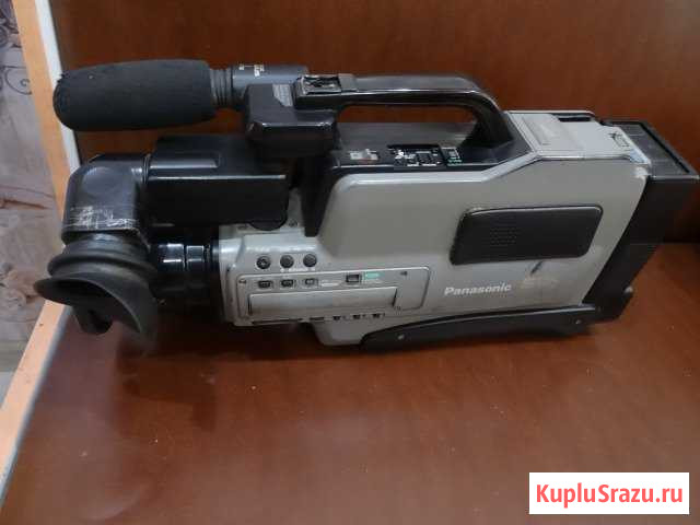 Видеокамера svhs профессиональная DP200 Нижняя Тура - изображение 1
