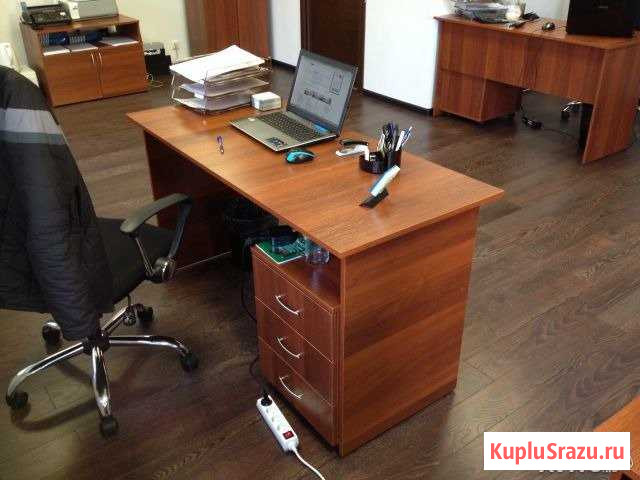 Стол с подкатной тумбой итальянский орех Санкт-Петербург - изображение 1