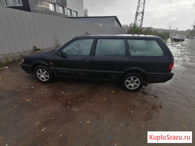 Volkswagen Passat 1.8 МТ, 1994, универсал Королев - изображение 1