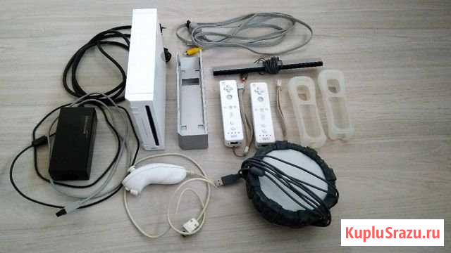 Nintendo Wii + 12 дисков Мытищи - изображение 1