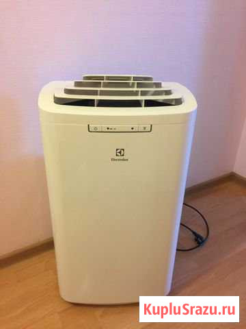 Кондиционер мобильный Electrolux eacm-10ew/top/n3 Санкт-Петербург - изображение 1