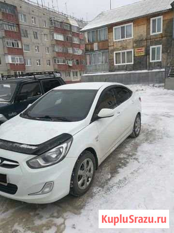 Hyundai Solaris 1.6 AT, 2012, седан Муравленко - изображение 1