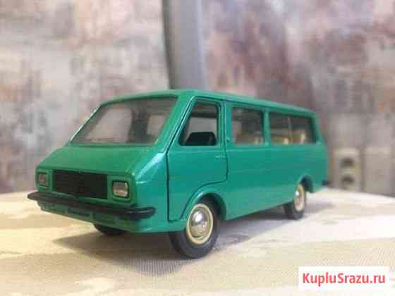 Модель 1:43 СССР Раф-2203 N-A18 без ми Магнитогорск