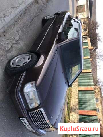 Mercedes-Benz E-класс 2.2 AT, 1994, 280 000 км Избербаш - изображение 1