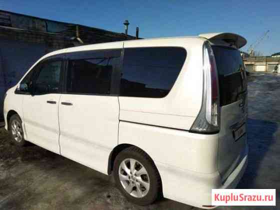 Nissan Serena 2.0 CVT, 2011, 96 000 км Биробиджан