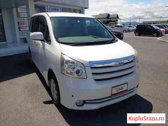 Toyota Noah 2.0 CVT, 2008, 110 000 км Владивосток