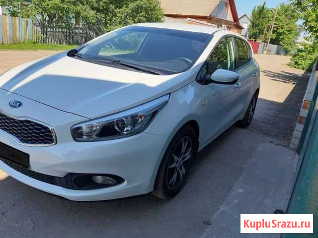 KIA ceed 1.6 МТ, 2015, 85 000 км Новоаннинский - изображение 1