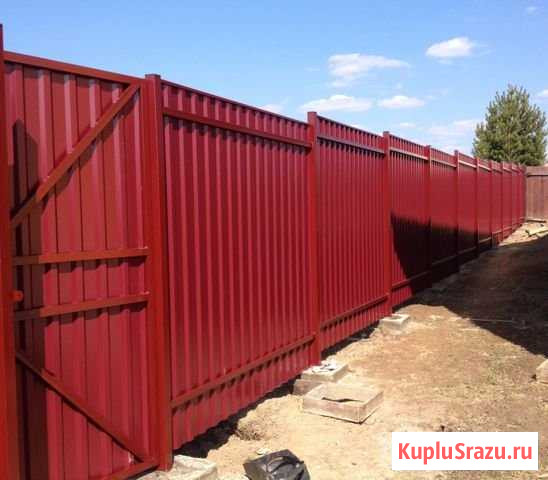 Установка забора из металлопрофиля Саратов - изображение 1