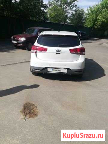 KIA Rio 1.6 AT, 2015, битый, 213 857 км Долгопрудный - изображение 1
