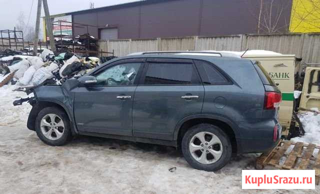 KIA Sorento 2.4 AT, 2014, битый, 66 000 км Киров - изображение 1