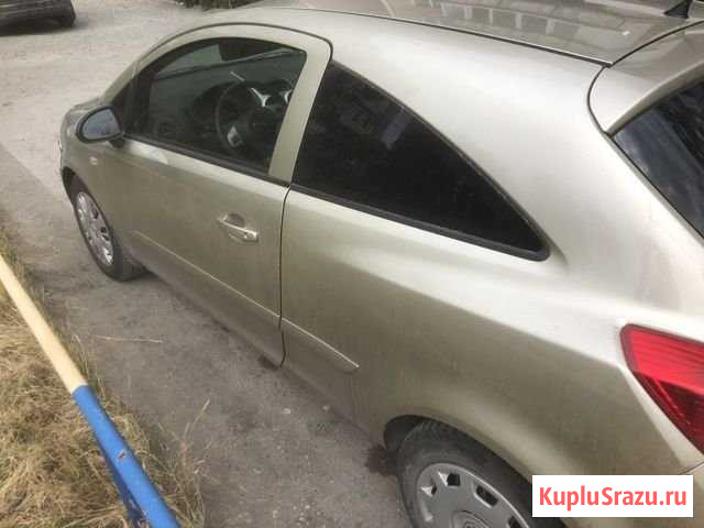 Opel Corsa 1.4 МТ, 2007, битый, 241 606 км Челябинск - изображение 1