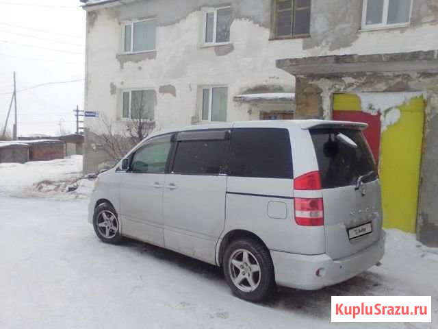 Toyota Noah 2.0 AT, 2002, 250 897 км Магадан - изображение 1