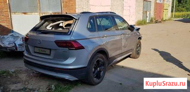 Volkswagen Tiguan 2.0 AMT, 2019, битый, 17 000 км Вологда - изображение 1