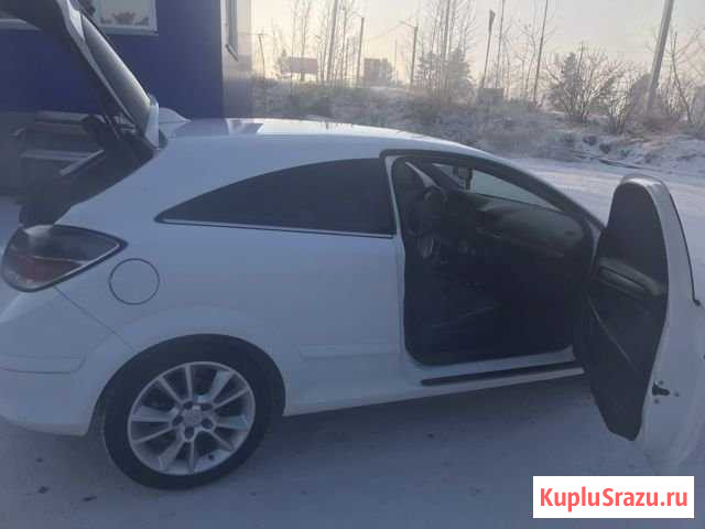 Opel Astra GTC 1.8 МТ, 2010, 131 000 км Чита - изображение 1