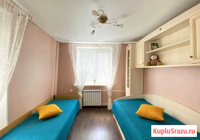 3-комнатная квартира, 63 м², 3/5 эт. в аренду посуточно в Оренбурге Оренбург - изображение 1