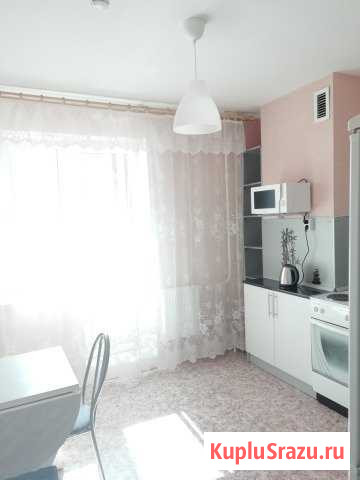 1-комнатная квартира, 35 м², 8/12 эт. в аренду посуточно в Великом Новгороде Великий Новгород - изображение 1