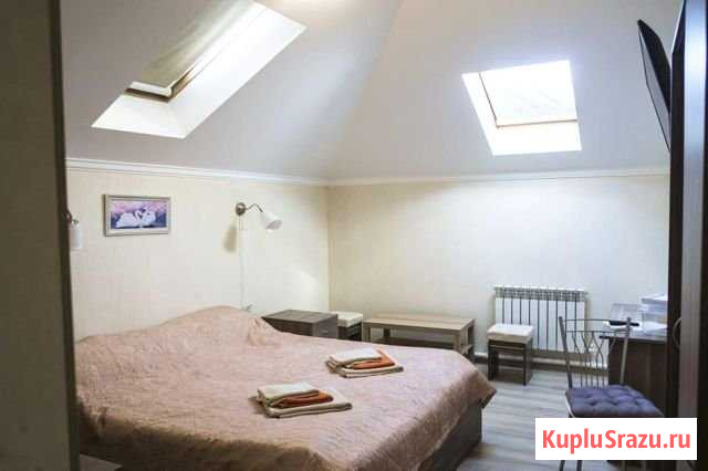 Комната 15 м² в 9-ком. кв., 4/4 эт. в аренду посуточно в Тамани Тамань - изображение 1