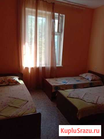Комната 15 м² в > 9-ком. кв., 1/2 эт. в аренду посуточно в Геленджике Геленджик - изображение 1