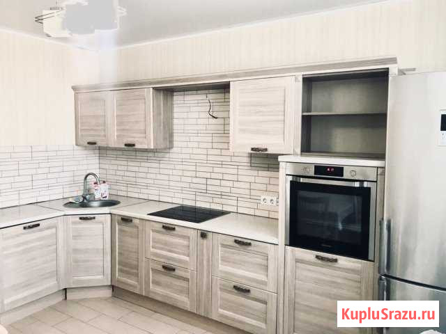 1-комнатная квартира, 42 м², 3/17 эт. в аренду посуточно в Оренбурге Оренбург - изображение 1