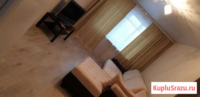 2-комнатная квартира, 63 м², 4/5 эт. в аренду посуточно в Омске Омск - изображение 2