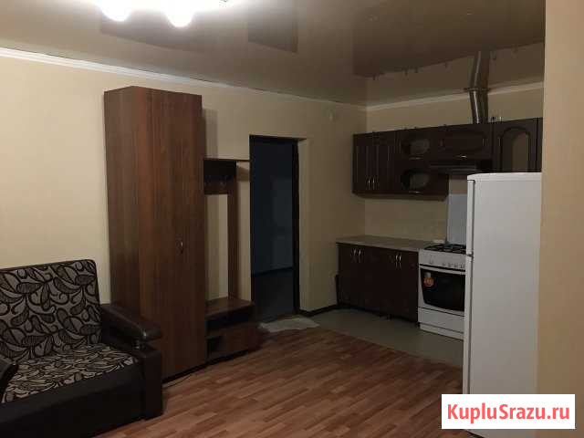 2-комнатная квартира, 62 м², 3/3 эт. в аренду на длительный срок в Нальчике Нальчик - изображение 1